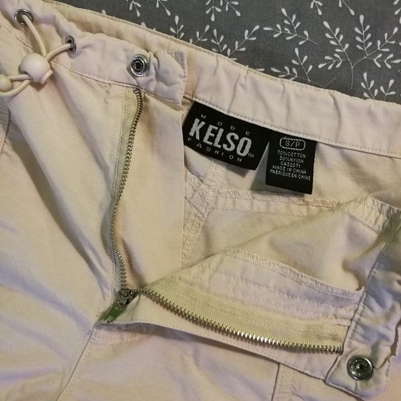 FREE S Kelso Adjustable Light Beige Shorts - Picture 5 of 6